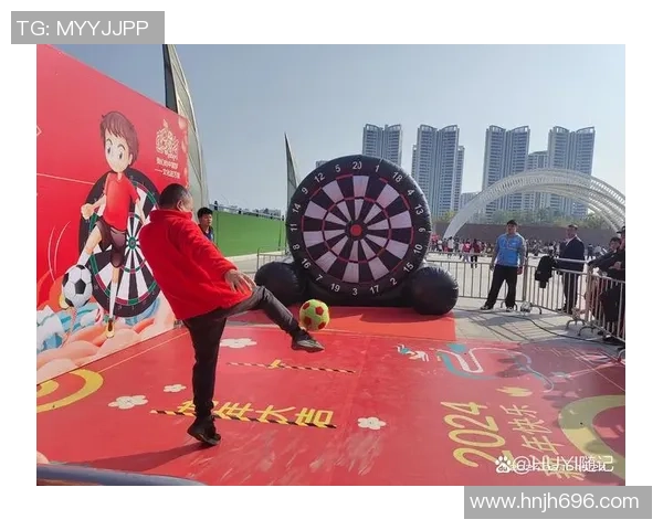 天下足球4月3日精彩回顾：激情四溢的比赛瞬间与球员风采尽在其中